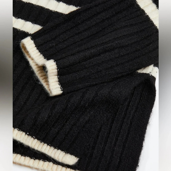 H&M rib-knit turtleneck black/striped oversized long sleeve sweater size medium - Picture 10 of 10